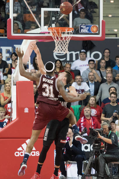 在现代足球 在现代足球