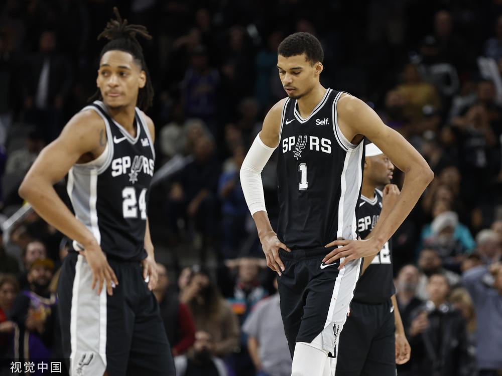 荣誉的同时 荣誉的同时